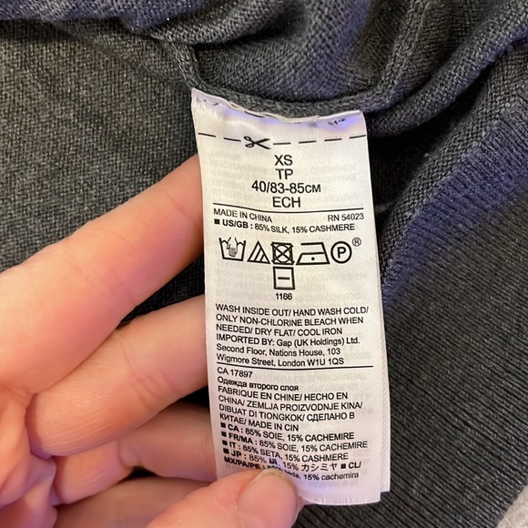 Banana Republic gray silk cashmere sweater - Picture 3 of 7